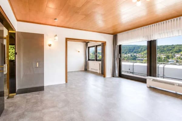 Immobilie in Bad Orb - Großzügiges Einfamilienhaus mit vermieteter Einliegerwohnung und Weitblick über Bad Orb - Bild 1
