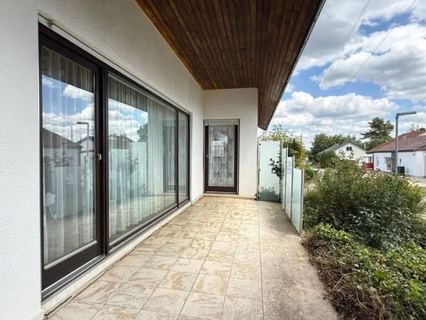 Immobilie in Meßkirch - Gepflegtes Einfamilienhaus mit Einliegerwohnung auf knapp 1.000 m² Grundstück - Bild 2