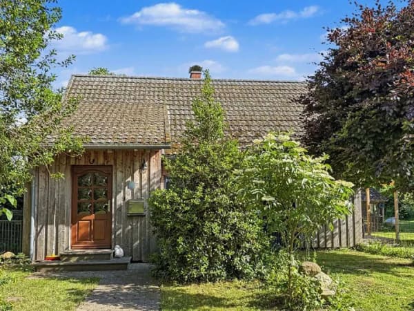 Immobilie in Loissin - Charmantes Sanierungsobjekt mit Ausbaupotenzial auf ca.1600m² Traumgrundstück in Loissin-Ludwigsburg - Bild 2
