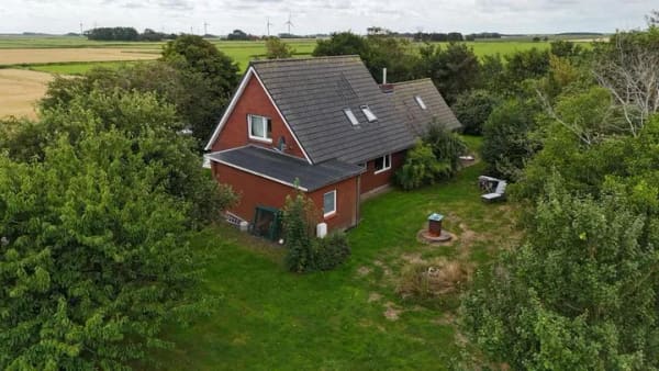 Immobilie in Emmelsbüll-Horsbüll -  Mehr Ruhe kann man nicht kaufen – Alleinlage zwischen Himmel, Feldern und Nordsee - Bild 3