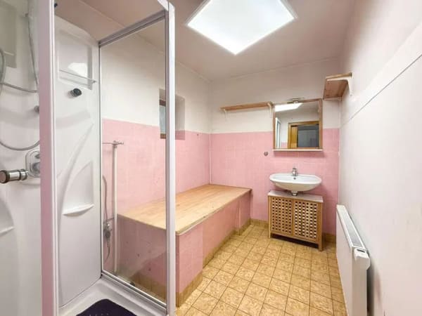 Immobilie in Neuwied - Solides Einfamilienhaus mit modernisierter Haustechnik Nähe Neuwied! - Bild 3