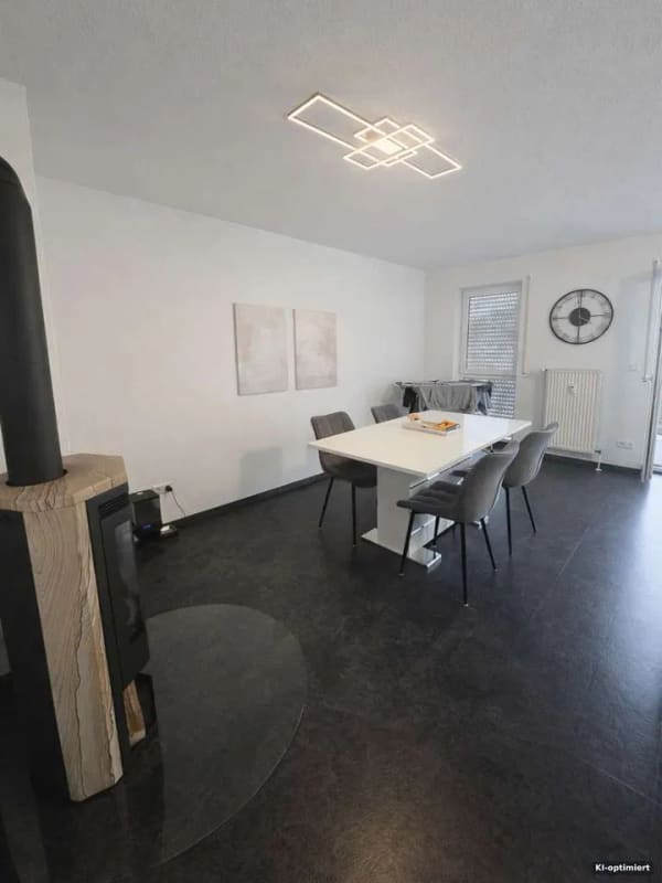 Immobilie in Immendingen - Investieren in Lebensqualität: 4-Zimmer-Wohnung mit Kamin in beliebter Lage von Immendingen - Bild 2