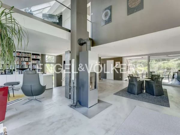 Immobilie in Ebringen - Modernes Haus – viel Platz und malerische Lage! - Bild 3