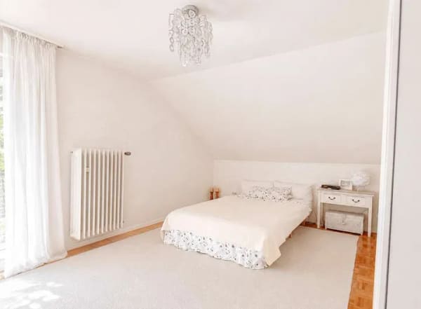 Immobilie in Freising - Lichtdurchflutet! 3-Zimmer Dachgeschosswohnung mit sonnigem Gartenanteil - Bild 4