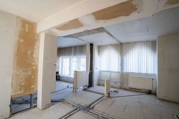Immobilie in Herbrechtingen - Raum für neue Perspektiven – vielseitige Einheit mit Entwicklungspotenzial in Herbrechtingen - Bild 2