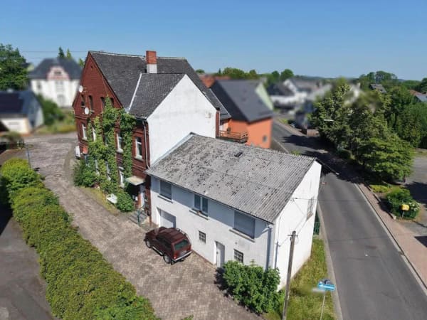 Immobilie in Rotenhain - Solide Kapitelanlage im Westerwald! Voll vermietetes Mehrfamilienhaus mit fünf Wohneinheiten! - Bild 1