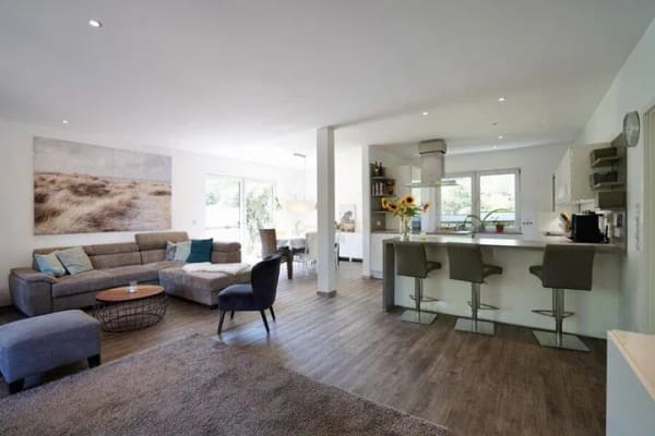 Immobilie in Elsdorf - Einfamilienhaus im Grünen mit Garage und Gartenhäuschen - Bild 4