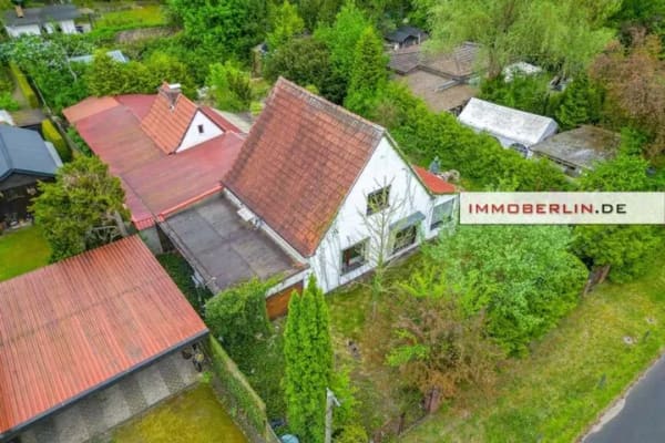 Immobilie in Heidesee - IMMOBERLIN.DE - Sanierungsgelegenheit! Charaktervolles Haus in sehr idyllischer Lage - Bild 1