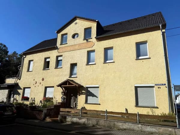 Immobilie in Sankt Sebastian - Großzügige Maisonette-Wohnung mit ca. 149 m², 5 Zimmern, Studio und 2 Garagen - Bild 0