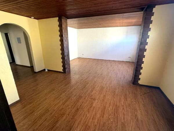 Immobilie in Sankt Sebastian - Großzügige Maisonette-Wohnung mit ca. 149 m², 5 Zimmern, Studio und 2 Garagen - Bild 2