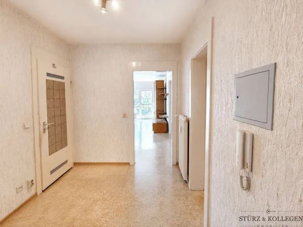 Immobilie in Offenburg - Große Terrasse, viel Grün & jede Menge Potenzial - Bild 2
