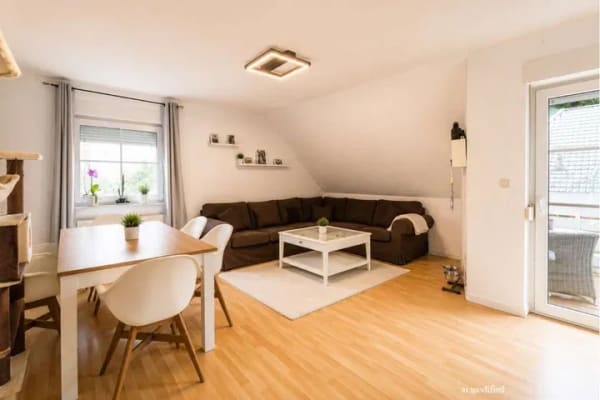 Immobilie in Wacken - Charmante 5-Zimmer-Maisonette-Wohnung mit Balkon & Stellplatz in Wacken - Bild 1