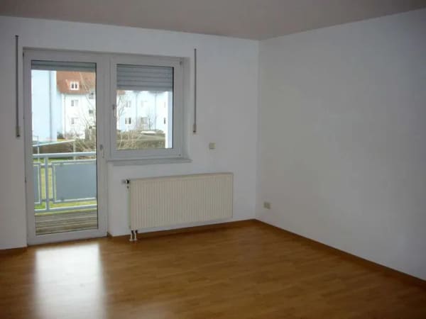 Immobilie in Kyffhäuserland - Ideal als Kapitalanlage: Helle 3-Zimmer-Wohnung mit Balkon in ruhiger Lage von Bad Frankenhausen - Bild 1