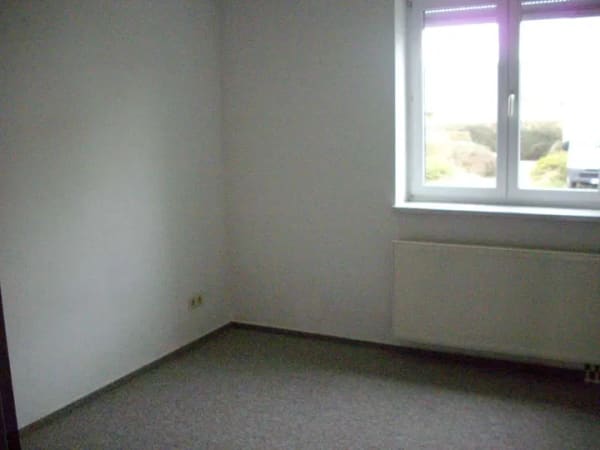 Immobilie in Kyffhäuserland - Ideal als Kapitalanlage: Helle 3-Zimmer-Wohnung mit Balkon in ruhiger Lage von Bad Frankenhausen - Bild 3