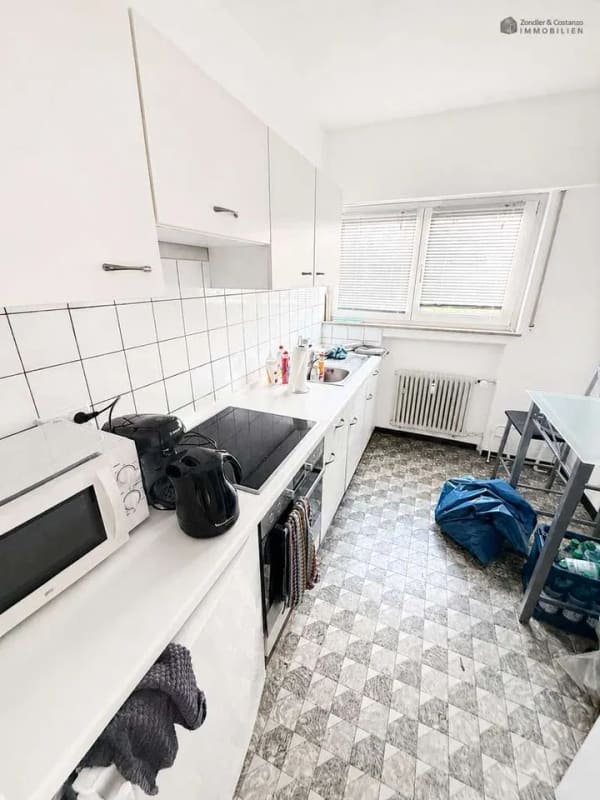 Immobilie in Stuttgart - BEZUGSFREI: Großzügige 1-Zi.-Wohnung (Zi. + Küche + Bad) in beliebter Halbhöhenlage in S-Wangen - Bild 4