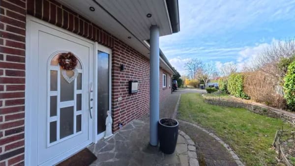 Immobilie in Brietlingen - Viel Platz für die Familie: Haus mit Garten und durchdachtem Grundriss - Bild 1