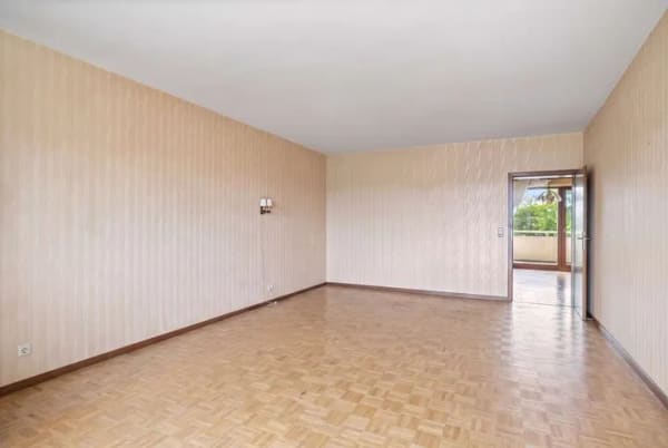 Immobilie in Hofheim am Taunus - Großzügige 3–4-Zimmer-Wohnung mit zwei Balkonen - Bild 1