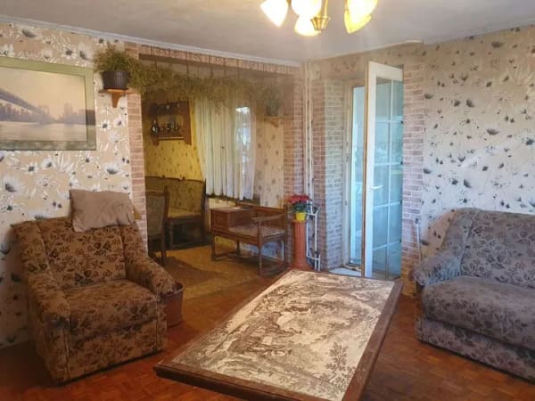 Immobilie in Niederstetten - Einfamilienhaus mit großzügigem Grundstück am Stadtrand von Niederstetten - Bild 1