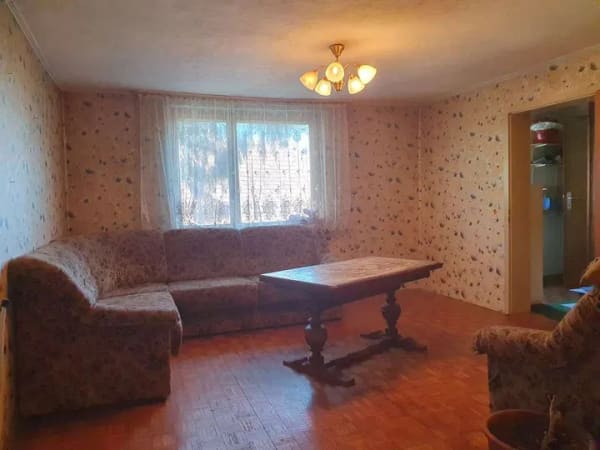 Immobilie in Niederstetten - Einfamilienhaus mit großzügigem Grundstück am Stadtrand von Niederstetten - Bild 3