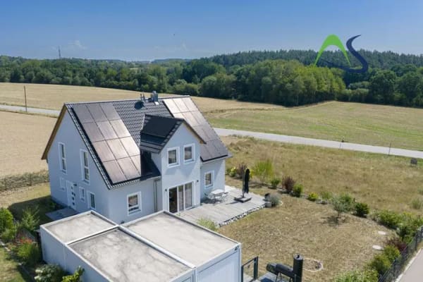 Immobilie in Bernhardswald - Modernes Wohnen in ruhiger Lage – energieeffizientes Einfamilienhaus mit Wohlfühlfaktor - Bild 2