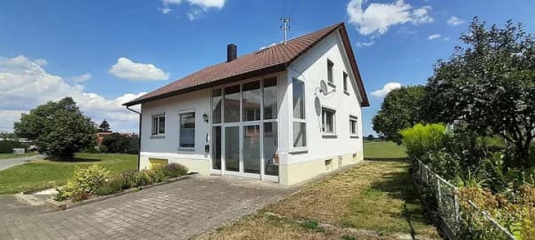 Immobilie in Attenweiler - Freistehendes Einfamilienhaus in ländlicher Lage - Bild 0