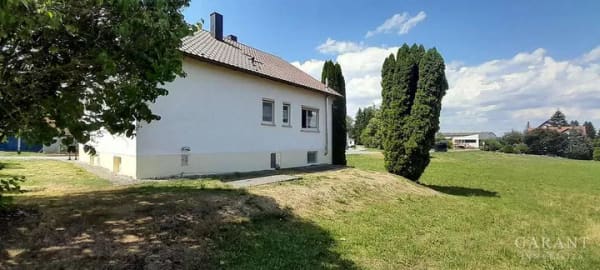 Immobilie in Attenweiler - Freistehendes Einfamilienhaus in ländlicher Lage - Bild 1