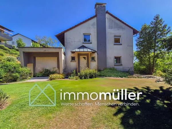 Immobilie in Neuleiningen - Einfamilienhaus in Hanglage mit tollem Blick in die Rheinebene – Sanierungsprojekt in Neuleiningen - Bild 0