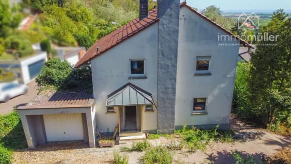 Immobilie in Neuleiningen - Einfamilienhaus in Hanglage mit tollem Blick in die Rheinebene – Sanierungsprojekt in Neuleiningen - Bild 2