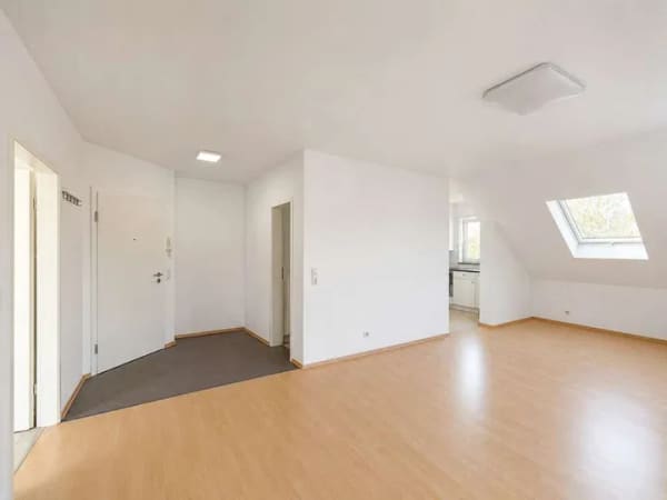 Immobilie in Obernburg am Main - Süße 2-Zi.-Eigentumswohnung mit Balkon und Blick ins Grüne! - Bild 3