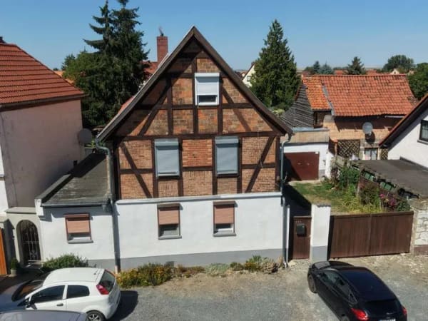 Immobilie in Ballenstedt - Charmantes Fachwerkhaus mit traumhaften Grundstück - Bild 2