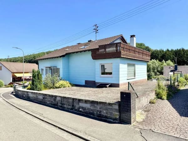 Immobilie in Hirschhorn/Pfalz - Hirschhorn: Freistehendes, geräumiges Einfamilienhaus mit Garage - Bild 2
