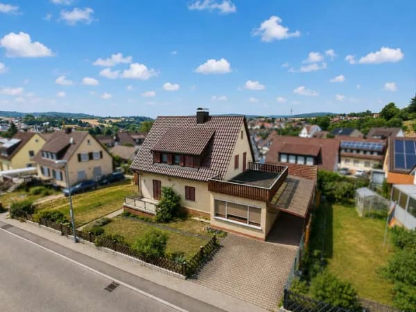 Immobilie in Hochdorf - Tolles Grundstück mit Wohnhaus, Scheune und Garage - Bild 0
