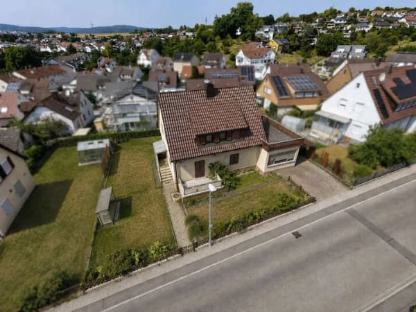 Immobilie in Hochdorf - Tolles Grundstück mit Wohnhaus, Scheune und Garage - Bild 2