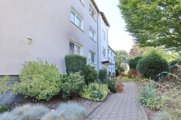 Immobilie in Ellerau - Gut vermietete 1,5-Zimmer-Wohnung mit Außenstellplatz in zentraler Lage von Ellerau - Bild 1