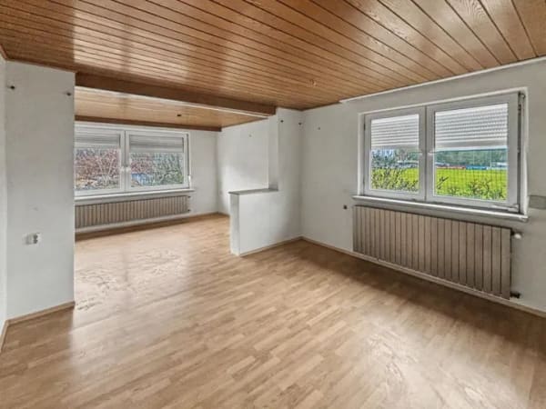 Immobilie in Michelau in Oberfranken - Einfamilienhaus freistehend in Michelau in Oberfranken - Bild 2