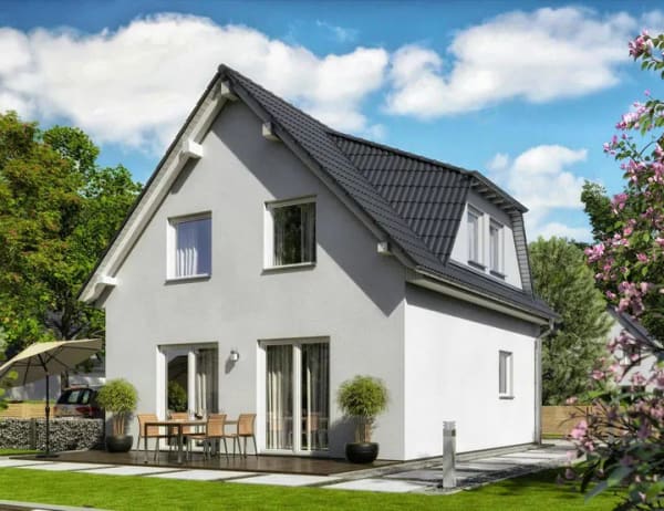 Immobilie in Beiersdorf - Charmantes Raumwunder: Ihr klassisches Einfamilienhaus mit Weitblick in Beiersdorf - Bild 2
