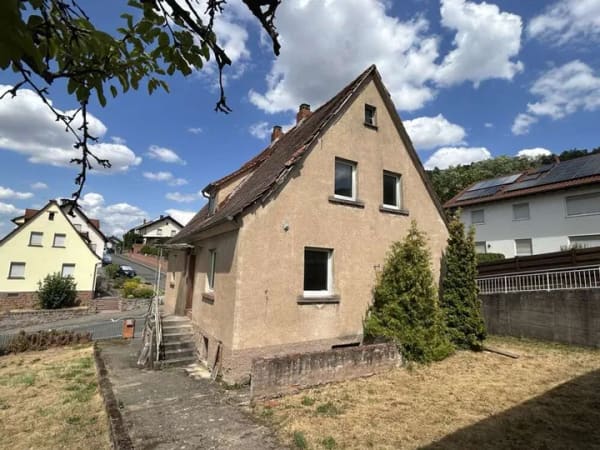 Immobilie in Mömlingen - Herrlich großes Grundstück mit sanierungsbedürftigem Einfamilienhaus - Bild 1