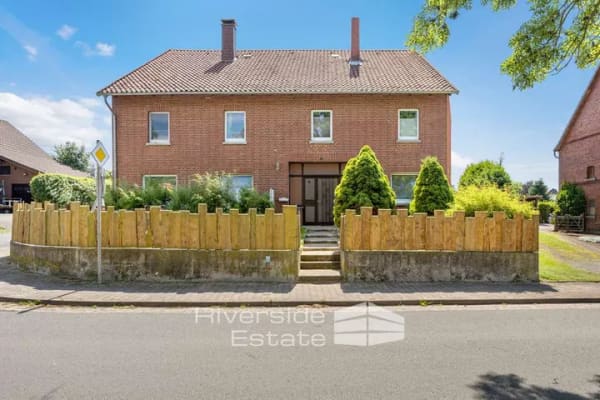 Immobilie in Hessisch Oldendorf - Rohden I Mehrfamilienhaus mit ausbaufähigen Dachboden - Bild 1