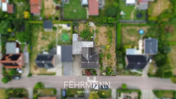 Immobilie in Neuenhaus - Einfamilienhaus mit Doppelgarage im Grünen von Neuenhaus zum Verkauf - Bild 1