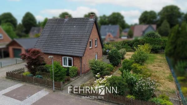 Immobilie in Neuenhaus - Einfamilienhaus mit Doppelgarage im Grünen von Neuenhaus zum Verkauf - Bild 3