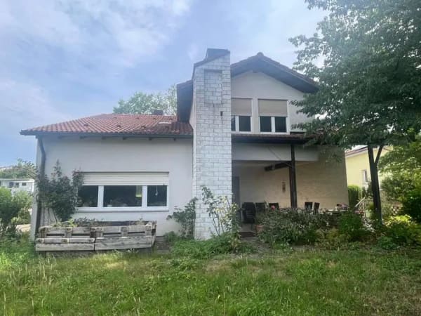 Immobilie in Walzbachtal - Großzügiges Einfamilienhaus in Walzbachtal mit viel Potenzial zur individuellen Gestaltung - Bild 4