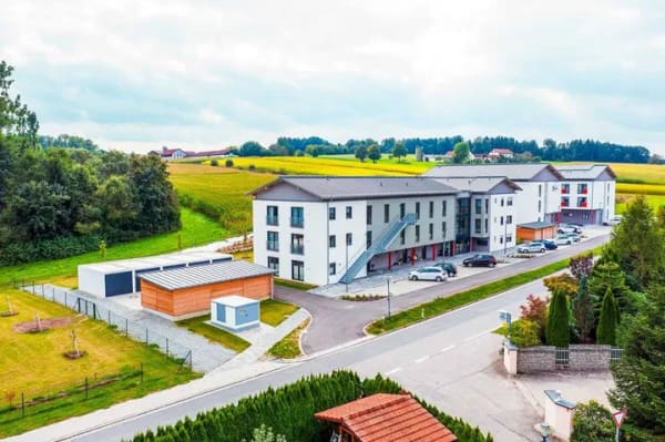 Immobilie in Hebertsfelden - Zu verkaufen: Barrierefreie 2-Zimmer-Wohnung mit Balkon in Hebertsfelden – Betreutes Wohnen ab 60 Jahren - Bild 2