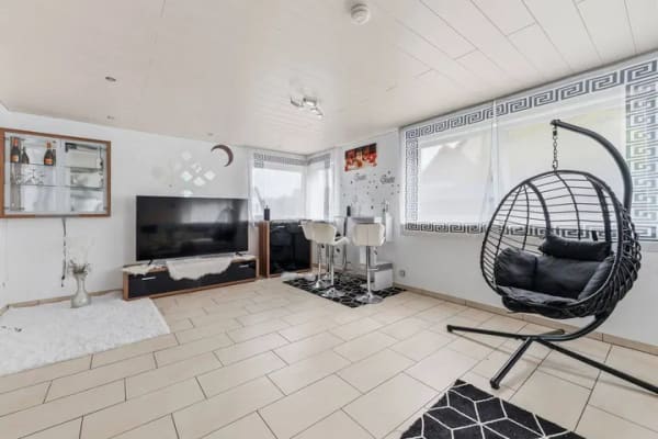 Immobilie in Benningen am Neckar - Vermietetes 2-Familienhaus in attraktiver Lage nahe den Weinbergen - Bild 2