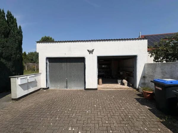 Immobilie in Edemissen - Flexibles Wohnen in Edemissen - Zwei/Dreifamilienhaus mit Möglichkeiten - Bild 1
