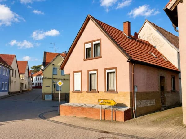 Immobilie in Bechtheim - Freistehendes Einfamilienhaus mit großer Scheune, Garten und Innenhof - Bild 2