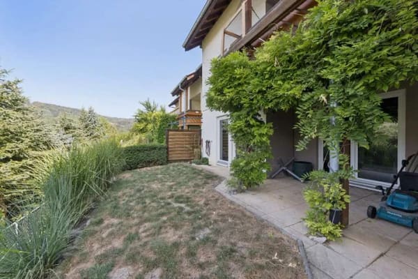 Immobilie in Eggingen - Attraktives Reihenhaus mit Traumblick - ca. 124 m², 4,5 Zimmer, Balkon, Terrasse, Wärmepumpe + PV - Bild 2