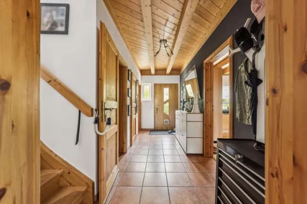 Immobilie in Eggingen - Attraktives Reihenhaus mit Traumblick - ca. 124 m², 4,5 Zimmer, Balkon, Terrasse, Wärmepumpe + PV - Bild 4