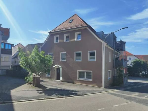 Immobilie in Parsberg - Attraktives 2-FH im Herzen der Stadt Parsberg - Bild 1