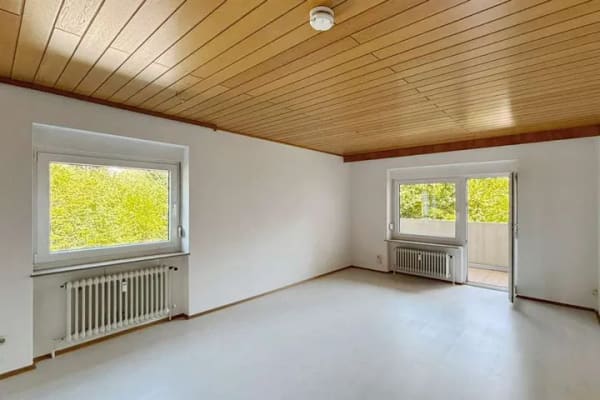 Immobilie in Dobel - Gemütliches Zuhause im Luftkurort Dobel – 2 Zimmer mit Balkon und Stellplatz - Bild 2