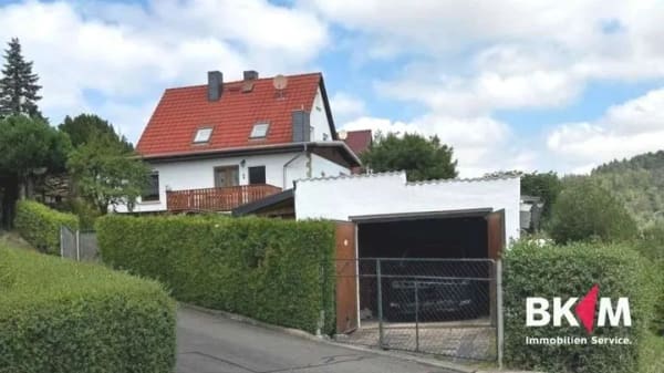 Immobilie in Wutha-Farnroda - Über den Dächern von Wutha-Farnroda 
Wohnhaus mit Weitblick - Bild 0